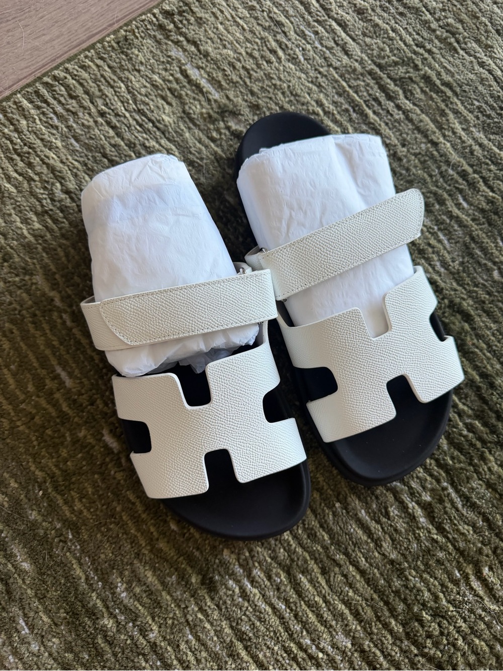 Women's sandals size 10
